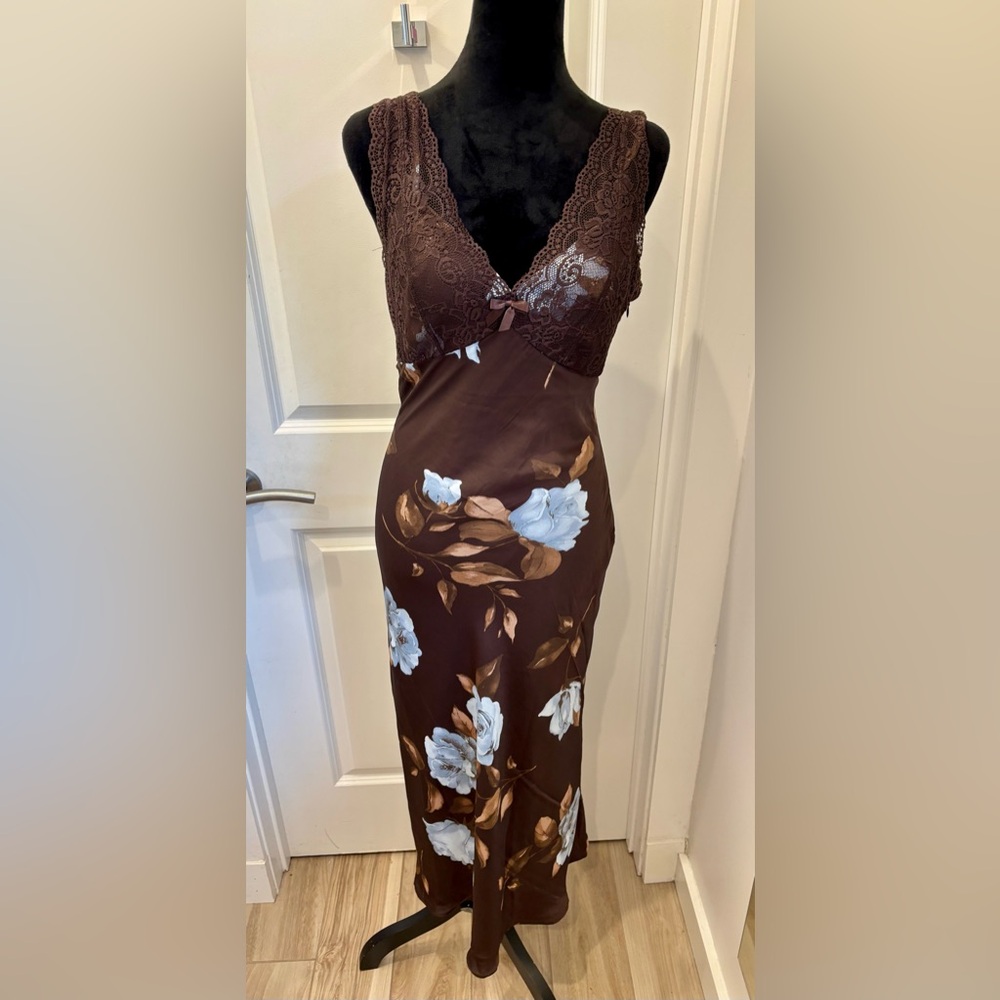 NWOT Trixxi Brown and blue Floral and lace Sleeveless Dress -XL